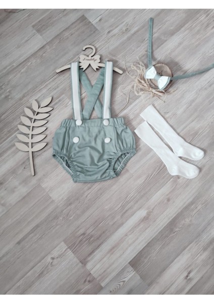 Küf Yeşili Erkek Bebek Salopet, Şık ve Rahat Doğum Günü Kostümü