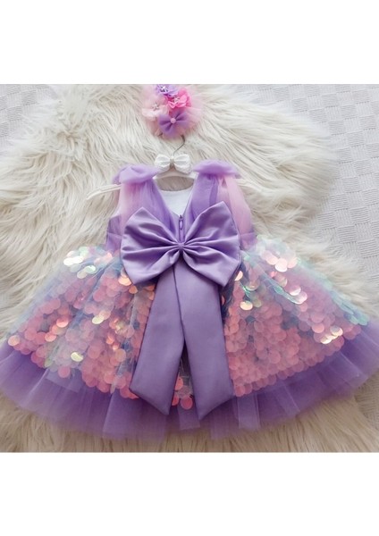 Mor Deniz Kızı Elbisesi, Eğlence ve Şıklık Için Ideal.