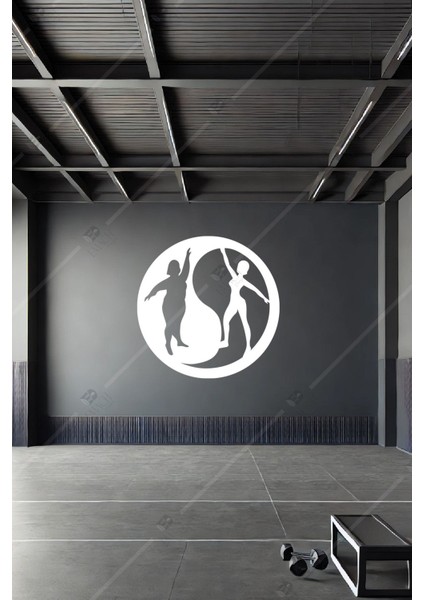 Kilolu ve Fit Kız Figürlü Yin Yang Duvar Dekoru, Şıklık ve Dengeyi Yansıtır modelleri