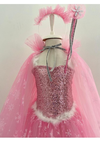 Pembe Askılı Pelerinli Elsa Kostümü, Çocuklar Için Eğlenceli ve Şık Bir Seçim modelleri