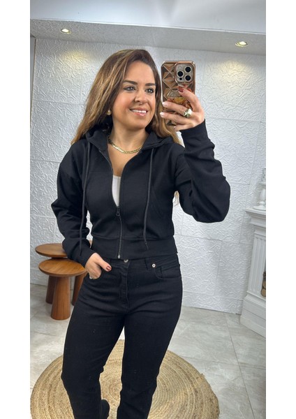 Fermuarlı Kapüşonlu Siyah Crop Ceket