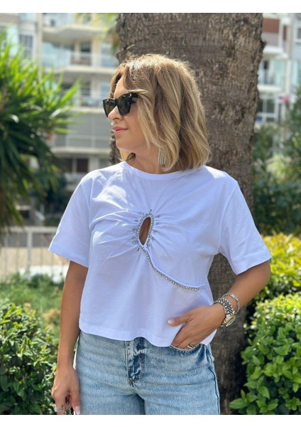 Önü Taşlı Beyaz Tshirt