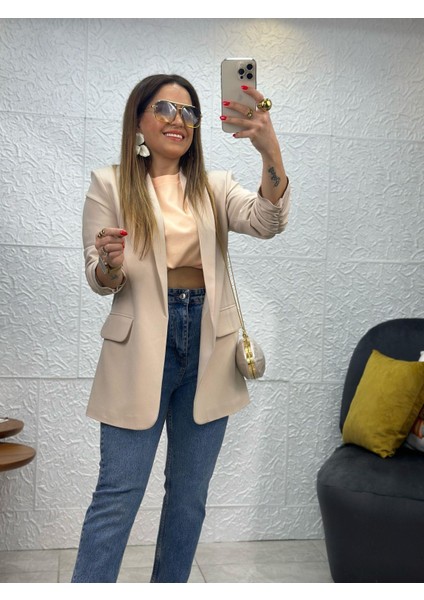 Kolu Büzgülü Bej Blazer Ceket