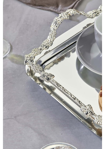 Gümüş Metal Sunum Tepsisi, Nişan ve Söz Için Şık Aksesuar