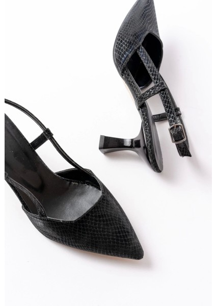 725 Siyah Pul Desenli Sivri Burunlu Topuklu Kadın Ayakkabı indirimleri