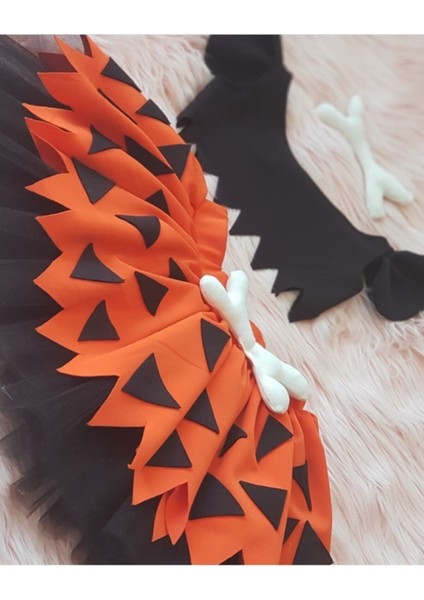 Turuncu Taş Devri Temalı Etek ve Bluz Takımı, Şık ve Rahat Kombinasyon. fiyatları