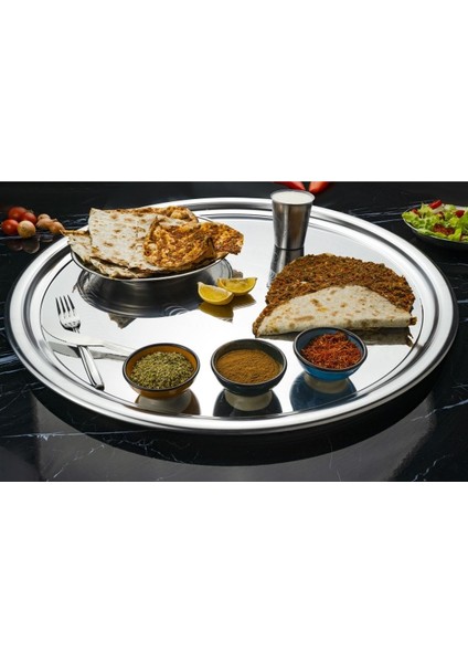 Gri Paslanmaz Çelik Yer Sofrası, Tepsi No: 13, Dayanıklı ve Şık Tasarım