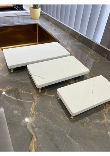 Altın Renkli Metal Profil Ayaklı 3'lü Kuvars Sunum Seti modelleri