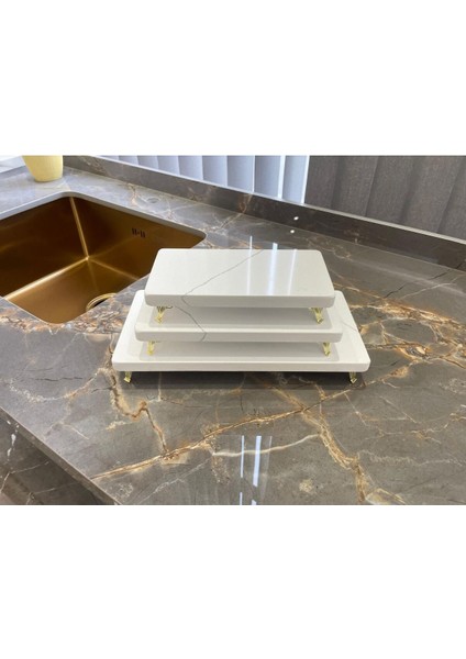 Altın Renkli Metal Profil Ayaklı 3'lü Kuvars Sunum Seti fırsatları