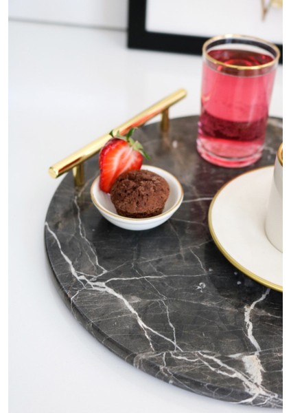 Siyah Doğal Mermer Yuvarlak Tepsi, 28 Cm, Altın Kulp, Özel Günler Için Ideal. fiyatları