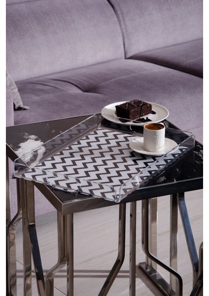 Çok Renkli Zigzag Pleksi Tepsi, 40X29,5 Cm, Şık ve Dayanıklı Dekoratif Ürün