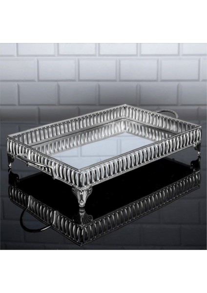 Şık Orta Boy Gümüş Tepsi, Zarif Sunum ve Dekorasyon Için Uygun