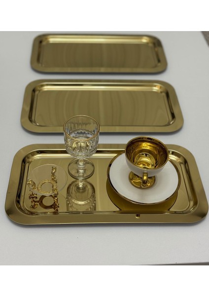 Altı Adet Büyük Altın Renk Dikdörtgen Servis ve Sunum Tepsisi 17X33 cm