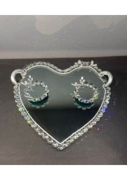 Şık Kristal Cam Kalp Sunum Tepsisi, Dekoratif ve Zarif Tasarım