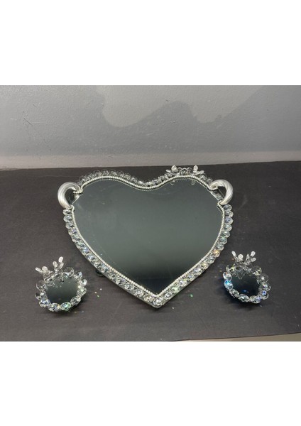Şık Kristal Cam Kalp Sunum Tepsisi, Dekoratif ve Zarif Tasarım
