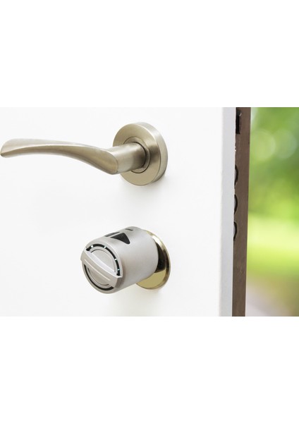 Utopic R Tüm Kapılara Uyumlu Akıllı Kilit IOS-Android Telefonlar İle Kontrol İmkanı (Motorlu-Full Otomatik Kilitleme-Açma) modelleri