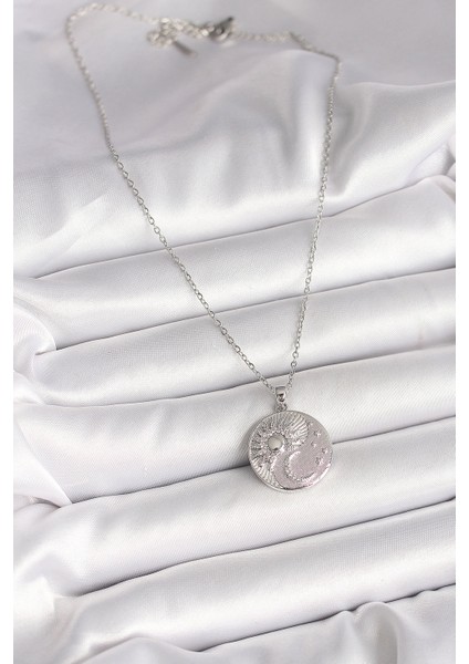 316L Çelik Gümüş Renk Zincir Zirkon Taşlı Ay Güneş Işlemeli Madalyon Model Kadın Kolye fiyatları
