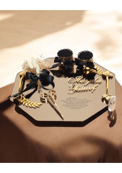 Şık Siyah Nişan Yüzük Tepsisi, Zarif ve Kullanışlı Takı Düzenleyici