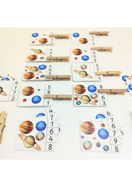Okul Öncesi Sayma Oyunu – Uzay Temalı Montessori Sayı Kartları ve Mandallar ile Eğlenceli Etkinlik – Gezegenlerle3-6 Yaş Sayma Oyunu | 22 Kart + 22 Ahşap Mandal