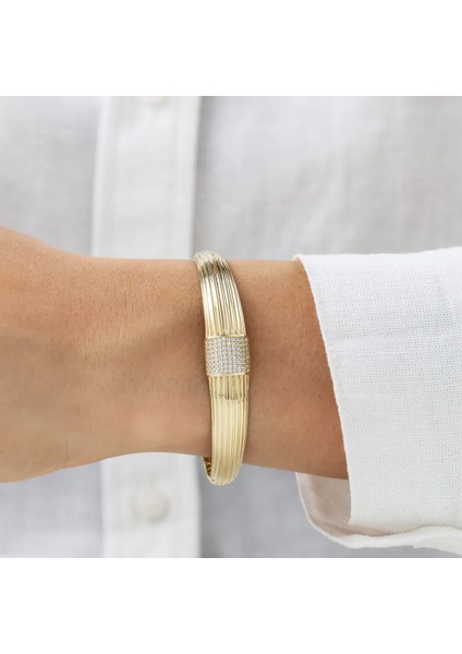 Nisera Numea Altın Kelepçe