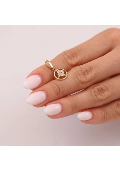 Minimal Yıldız Altın Charm