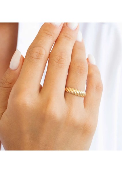 Minimal Kruvasan Altın Yüzük