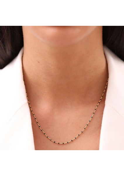 Siyah Mine Altın Zincir fırsatları