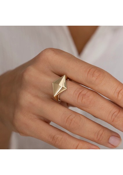 Üçgen Tasarım Altın Yüzük fiyatları