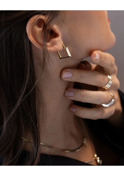 Mini Kare Altın Küpe modelleri