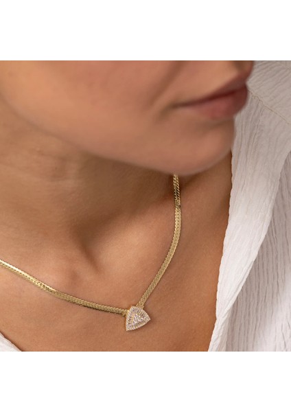 Üçgen Trapez Taş Altın Balık Sırtı Kolye