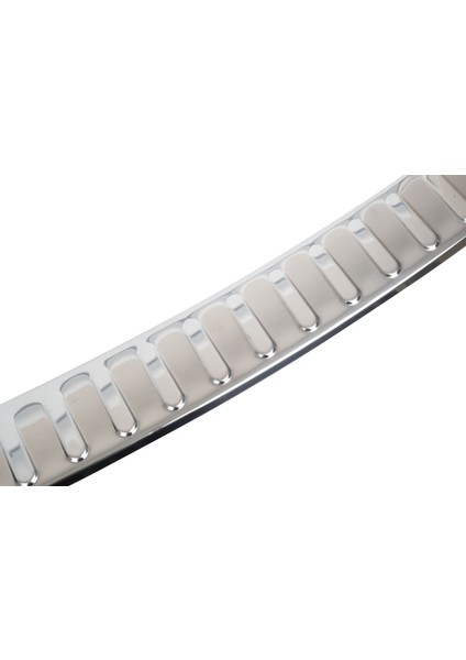Volkswagen Golf 6 Limousine Uyumlu 2008-2012 Krom Arka Tampon Üstü Koruma Paslanmaz Çelik