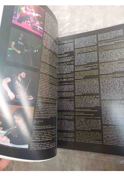 Zor - Sayı : 6 - 2007 2007 Tarihli Zor! Müzik Dergisi 10. Sayısı, Kapakta Rotting Christ ve Diğer Gruplarla. Posterler ve Röportajlar Içerir. modelleri