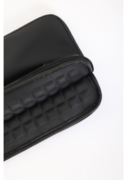 Macbook pro 13" (M2 2022) Gri Unisex Şık ve Koruyucu Omuz Askılı Laptop Çantası fırsatları