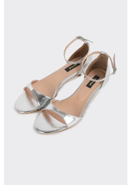 Kısa Topuklu Kadın Abiye Ayakkabı fiyatları