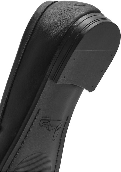 Kadın Siyah Deri Maskülen Loafer 25SFD350618