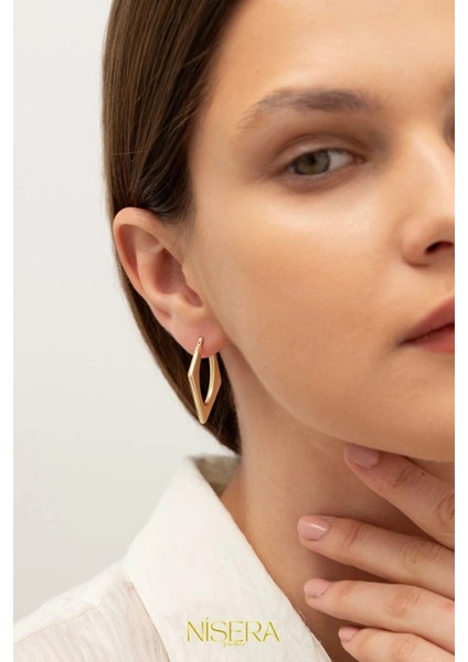 14 Ayar Üçgen Çift Taraflı Tasarım Altın Küpe