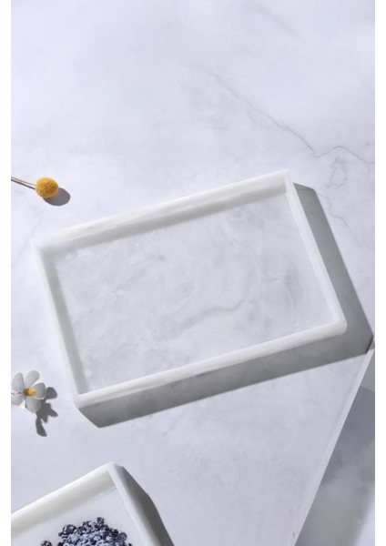 Beyaz Çok Amaçlı Polyresin Tepsi, Şık ve Kullanışlı Ev Dekoru Öğesi fiyatları