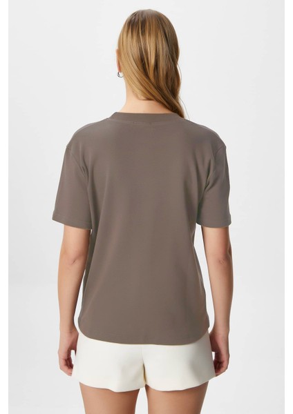 Kadın Rise Dekoratif Yaka Tok Doku %100 Pamuk Vizon T-Shirt fırsatları