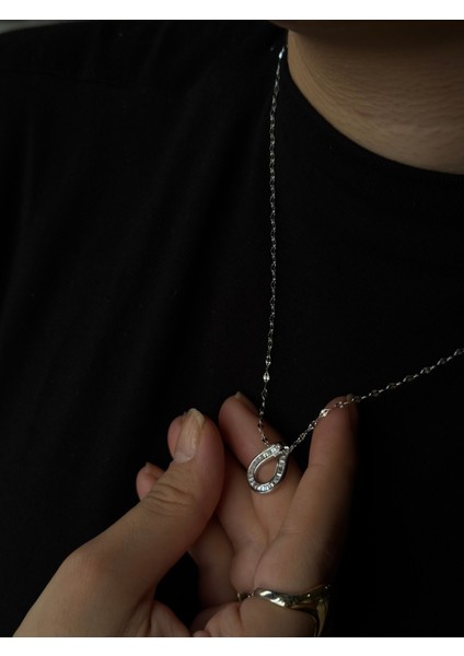 925 Ayar Gümüş Baget Taşlı Damla Figürlü Aynalı Zincir Kolye indirimleri