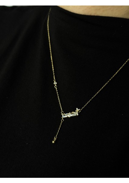 Altın Kaplama 925 Ayar Gümüş Çift Baget Taşlı Sarmaşık Motifli Sallantılı Kolye fırsatları