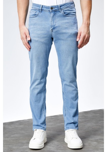 Erkek Ricardo Buz Mavi Taşlamalı Regular Fit Likralı Jean Kot Pantolon