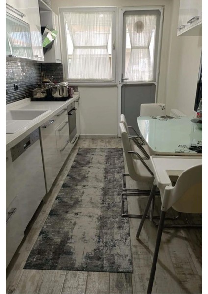 Mutfak Halısı – Kaymaz Dot Tabanlı, Yumuşak Dokulu, Yıkanabilir, Modern Tasarım (Batik Gri)
