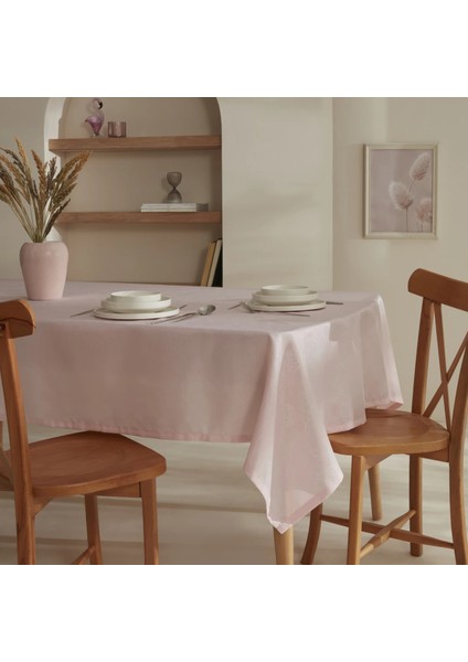 Elizabeth Masa Örtüsü Pudra