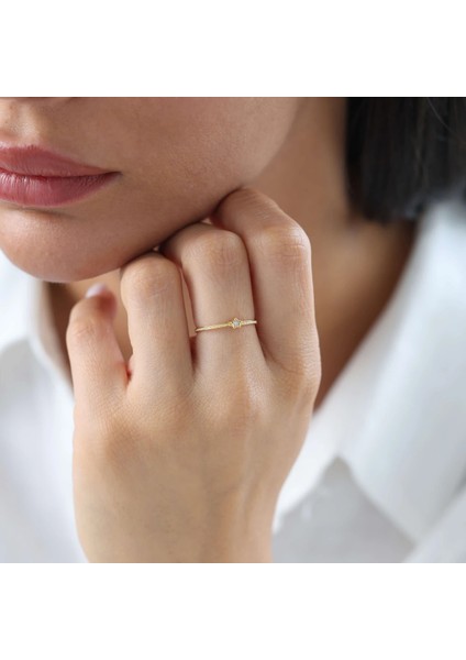 Nisera Sif Yıldız Altın Yüzük