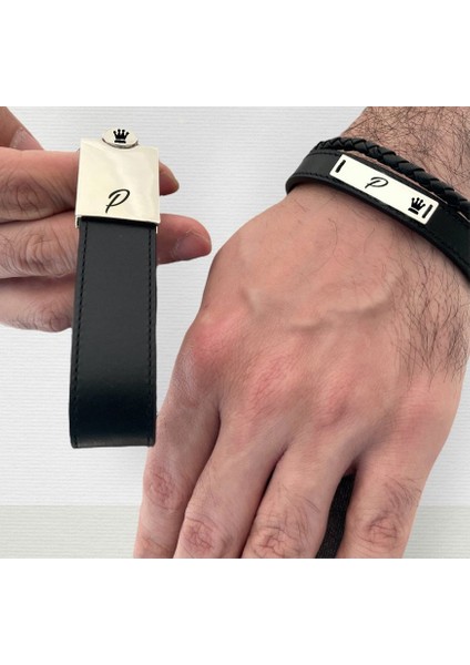 P Harfine Özel Hakiki Siyah Derili Taç Motifli 925 Ayar Gümüş Plakalı Hediye SETI-584HARF fiyatları