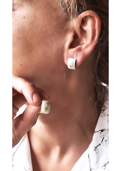 Pembe Lale Figür Oval Küpe fiyatları