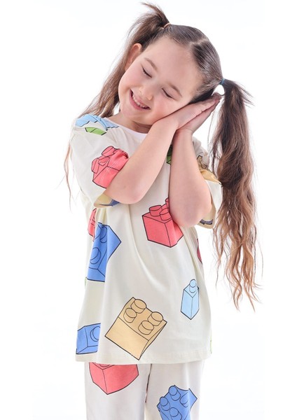 Renk Blokları Desenli Çocuk Pijama Takımı indirimleri