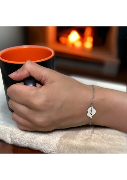 Kübra Ismine Özel Zincirli Kalp Motifli 925 Ayar Gümüş Plakalı Hediye BILEKLIK-585ISIM