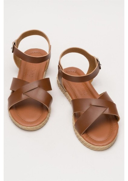 Kadın Günlük Çapraz Bantlı Sandalet Yazlık Rahat Tabanlı Ayakkabı Iş Ofis Plaj Dış Mekan modelleri