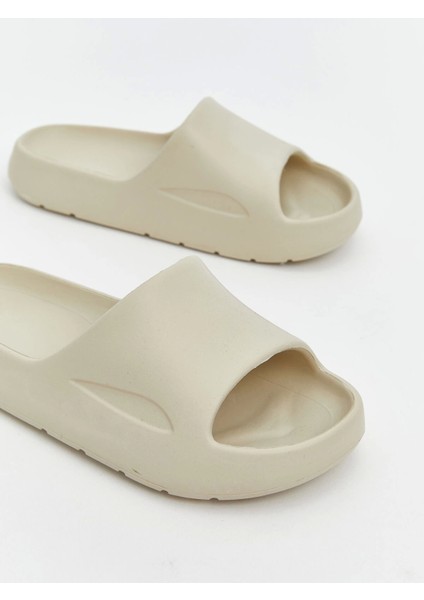 Lcw Steps Bej Tek Bantlı Erkek Çocuk Terlik modelleri